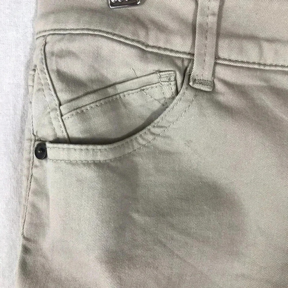 Wit & Wisdom  Ab-Solution Stretch Twill Shorts - Picture 4 of 13